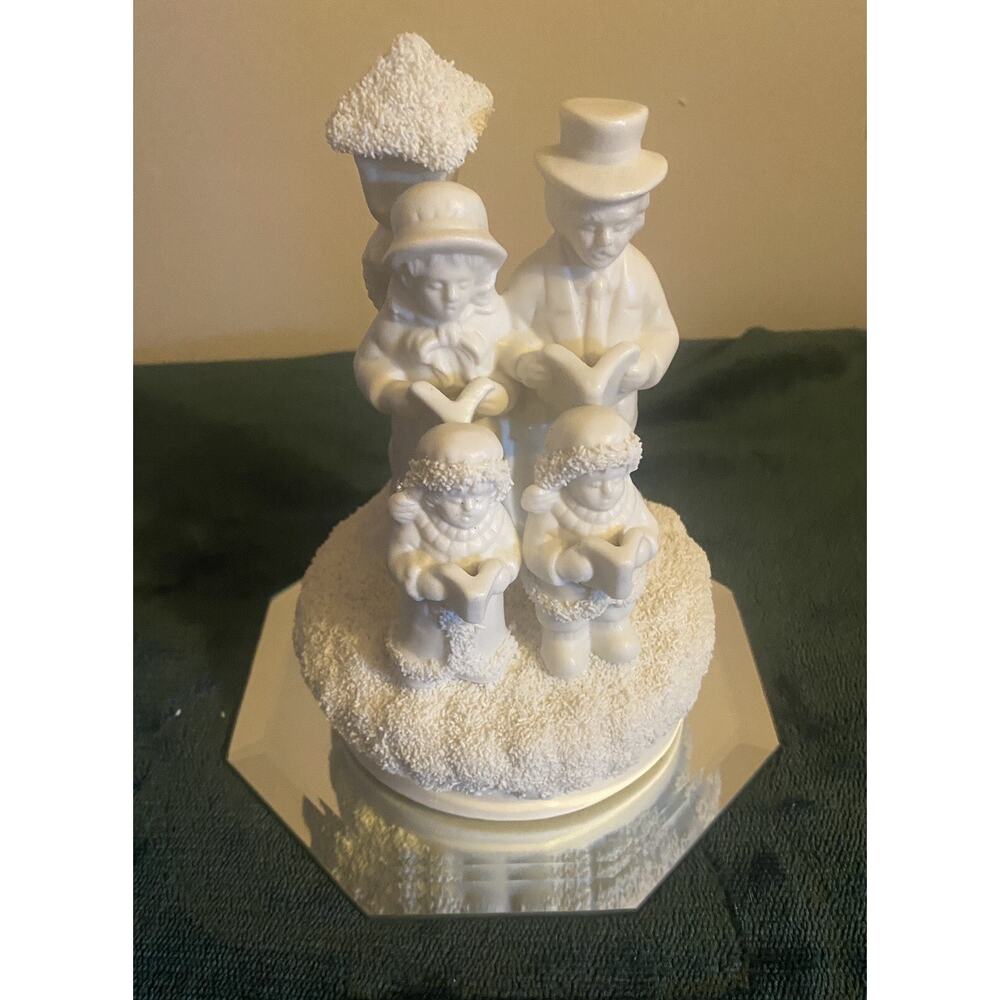 Vintage Christmas Caroler Family On Partylite Mirrored Base